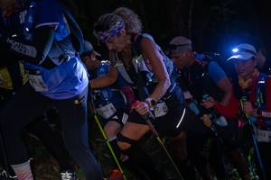 BIB: 1045, 1922
                            <button type="button" onclick="openModal(19209306)" class="btn btn-primary btn-sm float-right btn-popup" data-toggle="modal" data-target=".modal-high-quality">
                        <i class="fas fa-shopping-cart"></i> Add to Cart
                    </button>
                                            <button type="button" onclick="isThisMe(19209306, true)" class="btn btn-success btn-sm float-right btn-popup btn-isme hidden" data-toggle="tooltip" data-placement="bottom" title="นี่คือรูปของคุณใช่ไหม คลิกที่นี่เพื่อเอาเข้าอัลบั้ม">
                        <i class="fas fa-plus"></i> Add to album
                    </button>
                    <button type="button" onclick="isThisMe(19209306, false)" class="btn btn-warning btn-sm float-right btn-popup btn-isnotme hidden">
                        <i class="fas fa-ban"></i> Remove from album
                    </button>